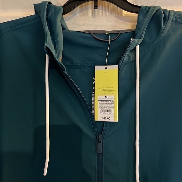 NWT-all in motion-M-teal green-hooded 1/2 zip lightweight, nylon jacket. - Picture 5 of 10